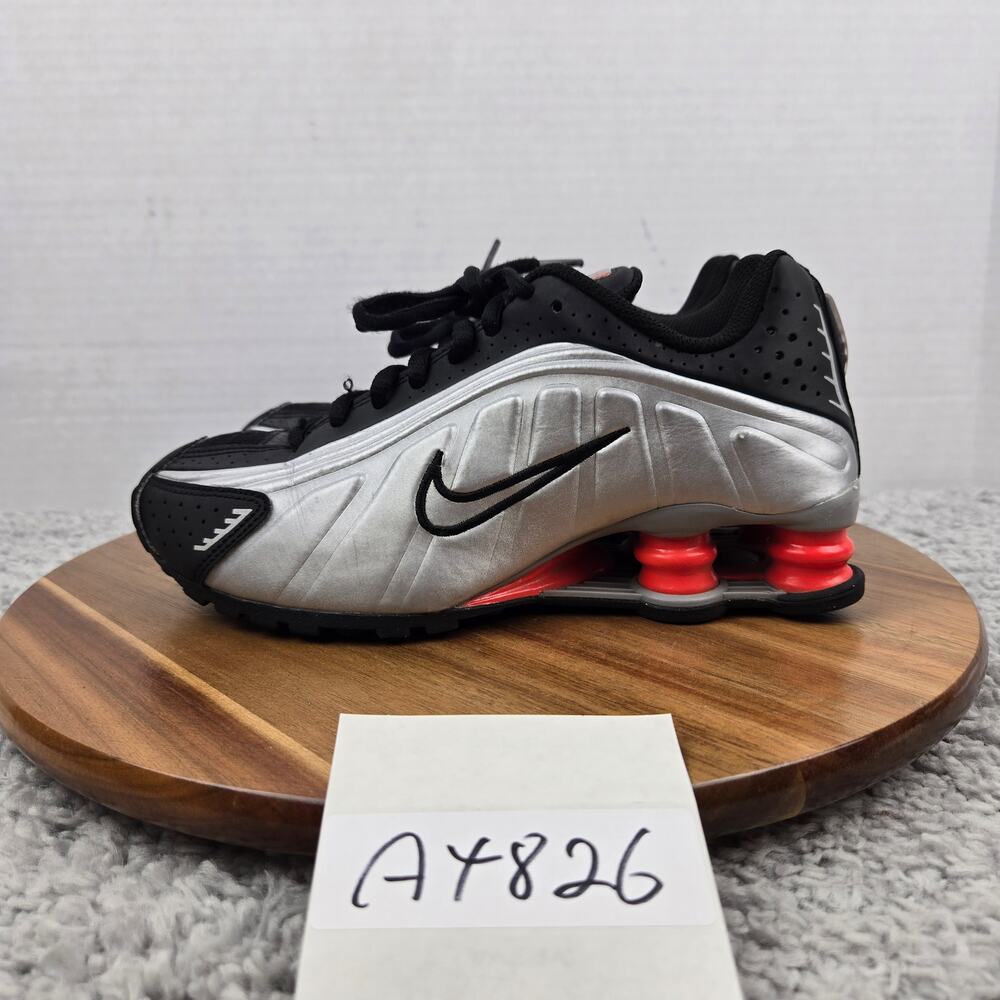 Nike Kid 4y Shox R4 Metallic Silver Black GS Athletic Casual Sneaker CW2626-005